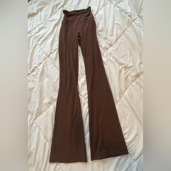 Lululemon Groove Super-High-Rise Flared pant *Nulu - java - Picture 4 of 8